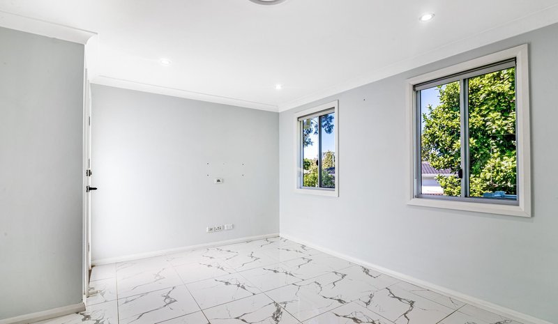 Photo - 31a Sherwood Street, Northmead NSW 2152 - Image 5