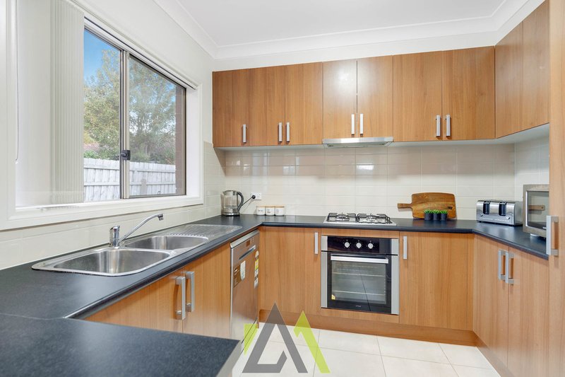 Photo - 31B Bouvardia Crescent, Frankston North VIC 3200 - Image 2