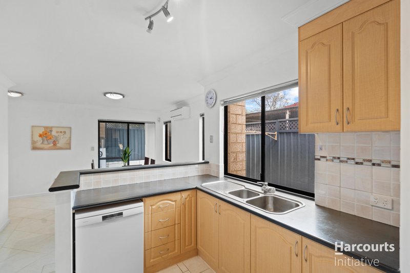 Photo - 31B Maroog Way, Nollamara WA 6061 - Image 9