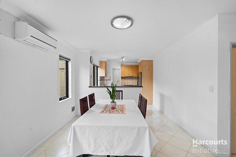 Photo - 31B Maroog Way, Nollamara WA 6061 - Image 11