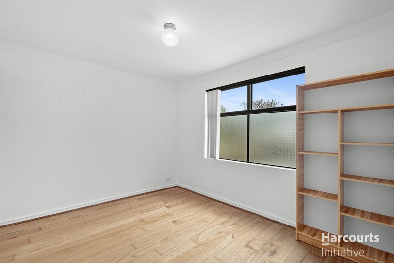 Photo - 31B Maroog Way, Nollamara WA 6061 - Image 13