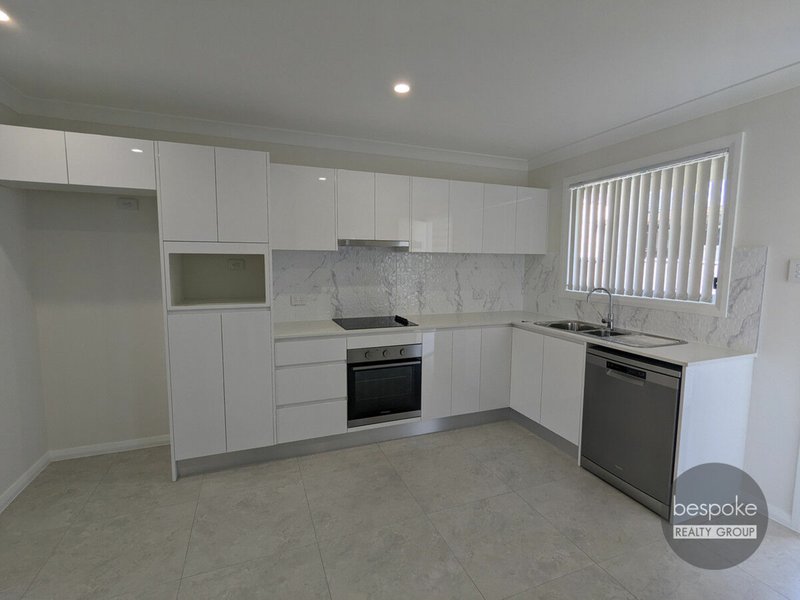 Photo - 31b Maxwell Street, South Penrith NSW 2750 - Image 2