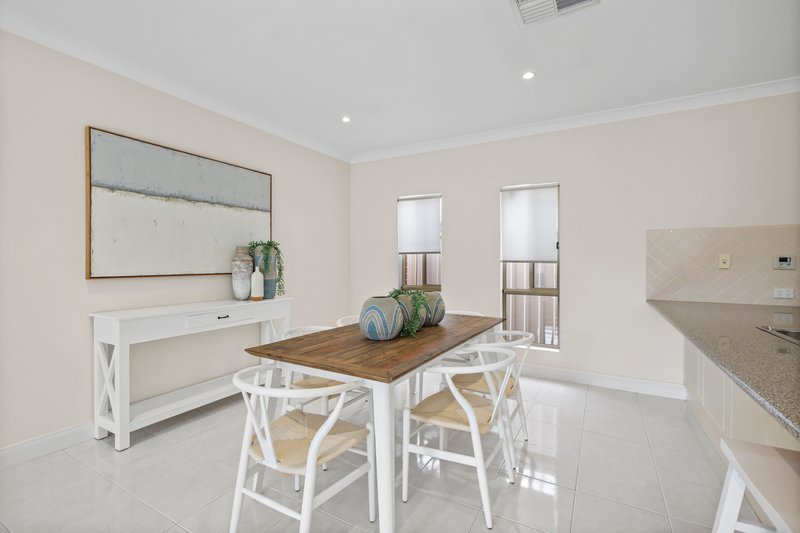 Photo - 31E North Street, Henley Beach SA 5022 - Image 4