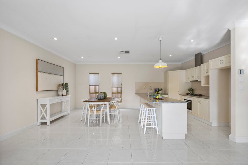 Photo - 31E North Street, Henley Beach SA 5022 - Image 5