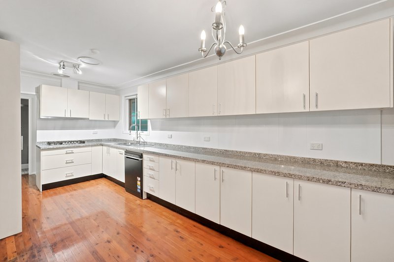 Photo - 32 & 32A Bass Street, Colyton NSW 2760 - Image 4