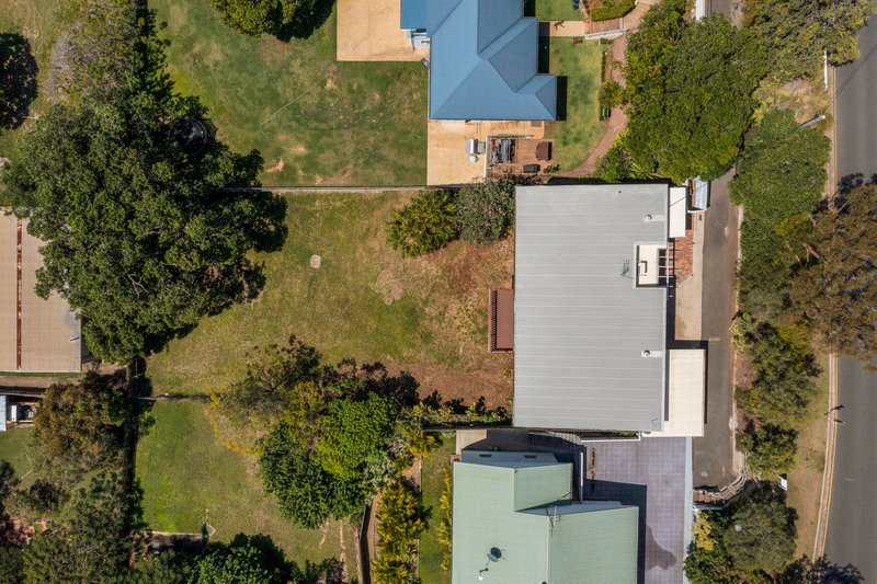 Photo - 32-34 Auckland Street, Gladstone Central QLD 4680 - Image 18