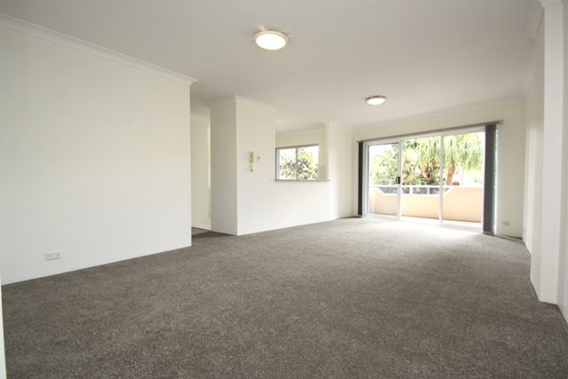 Photo - 3/2-6 Clarke Street, Narrabeen NSW 2101 - Image 2