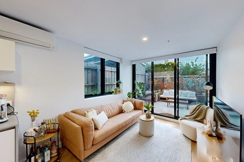 Photo - 3/2-6 Mccutcheon Street, Northcote VIC 3070 - Image 4