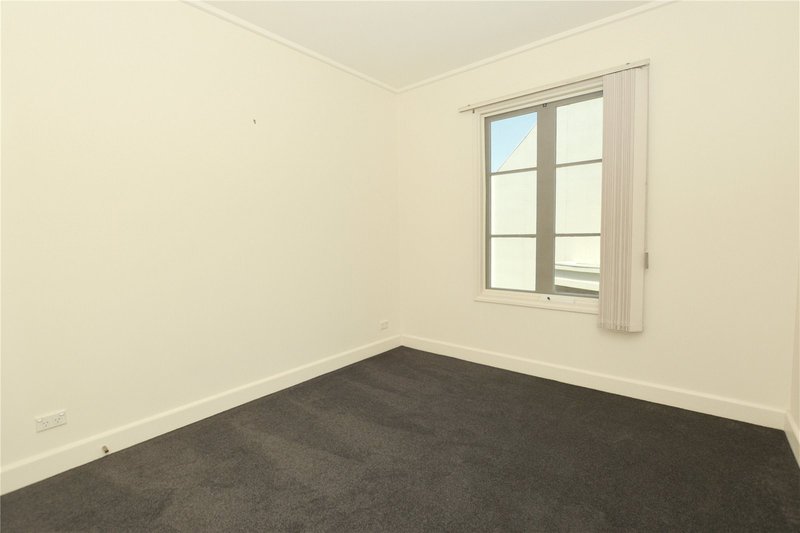 Photo - 3/2-6 Wellington Crescent, East Melbourne VIC 3002 - Image 7
