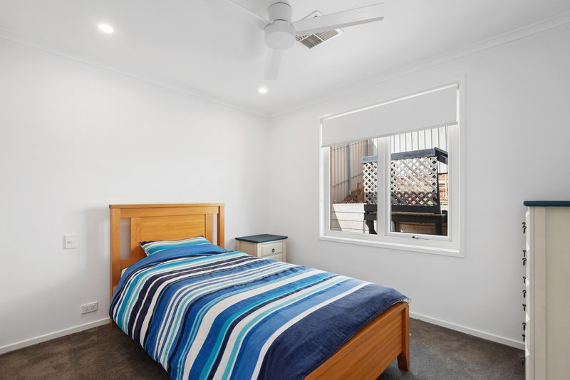 Photo - 32 Albany Way, Seaford Rise SA 5169 - Image 15