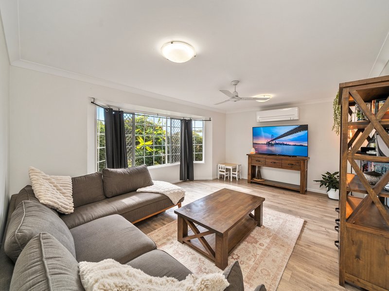 Photo - 32 Alexander Crescent, Morayfield QLD 4506 - Image 8