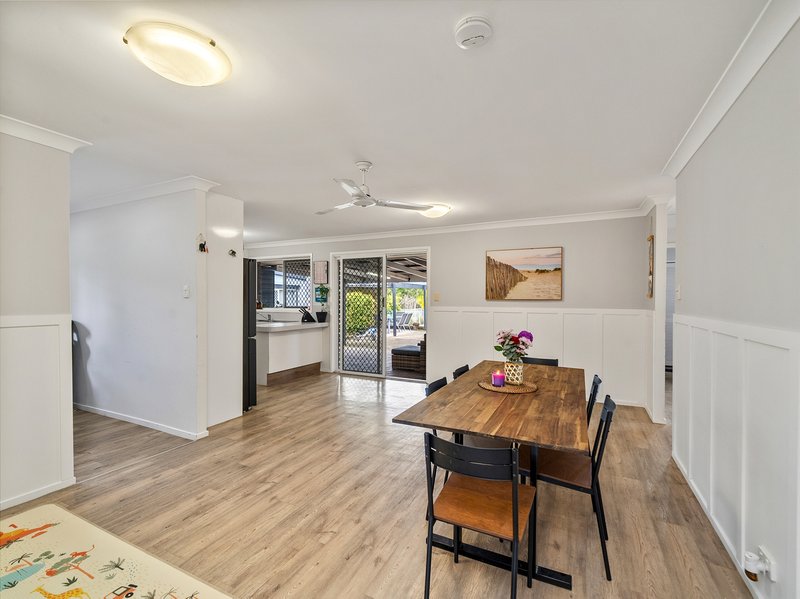 Photo - 32 Alexander Crescent, Morayfield QLD 4506 - Image 9