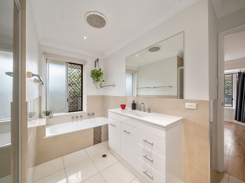 Photo - 32 Alexander Crescent, Morayfield QLD 4506 - Image 14