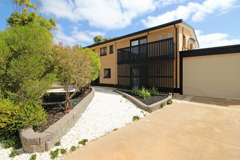 Photo - 32 Alexander Street, Sellicks Beach SA 5174 - Image 1