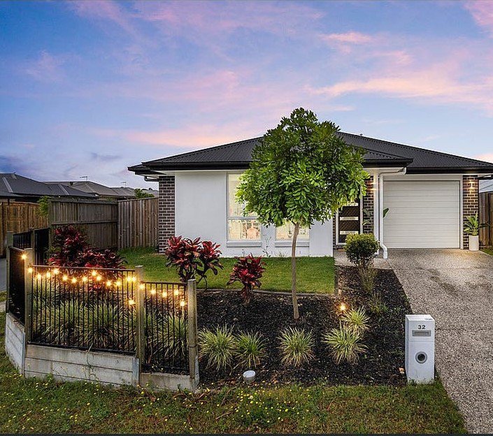 32 Almandin Street, Logan Reserve QLD 4133