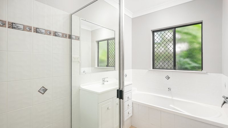 Photo - 32 Altona Street, Bentley Park QLD 4869 - Image 7