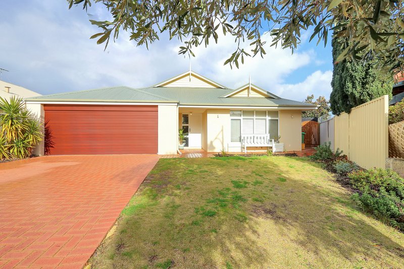 32 Amity Circuit, Shoalwater WA 6169