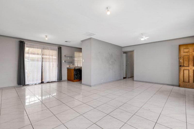 Photo - 32 Anderson Walk, Smithfield SA 5114 - Image 4
