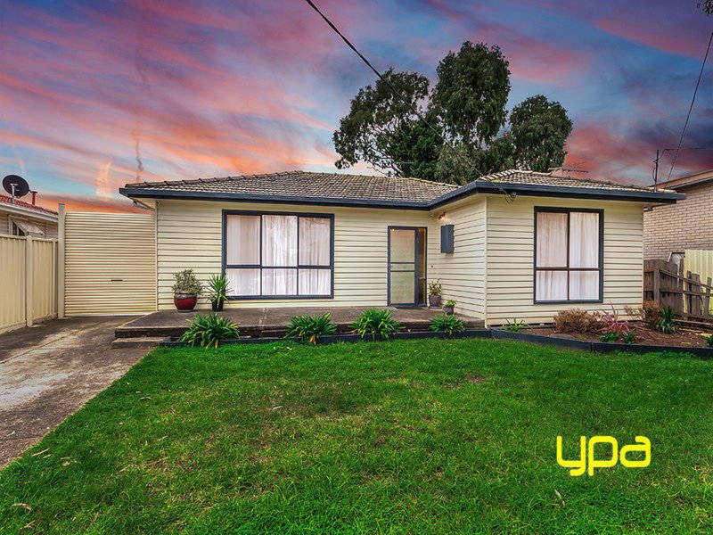 32 Andrew Road, St Albans VIC 3021