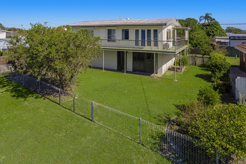 Photo - 32 Anning Avenue, Golden Beach QLD 4551 - Image