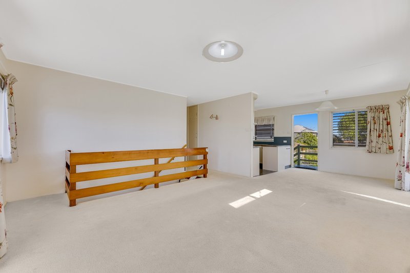 Photo - 32 Anning Avenue, Golden Beach QLD 4551 - Image 9