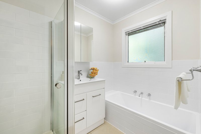 Photo - 32 Arbor Avenue, Belgrave VIC 3160 - Image 9