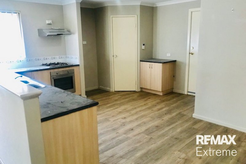 Photo - 32 Archimedes Crescent, Tapping WA 6065 - Image 3