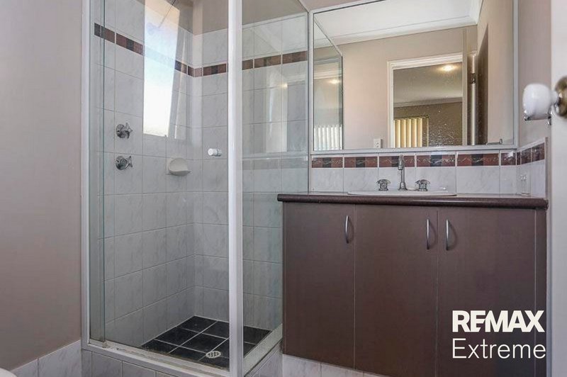Photo - 32 Archimedes Crescent, Tapping WA 6065 - Image 4