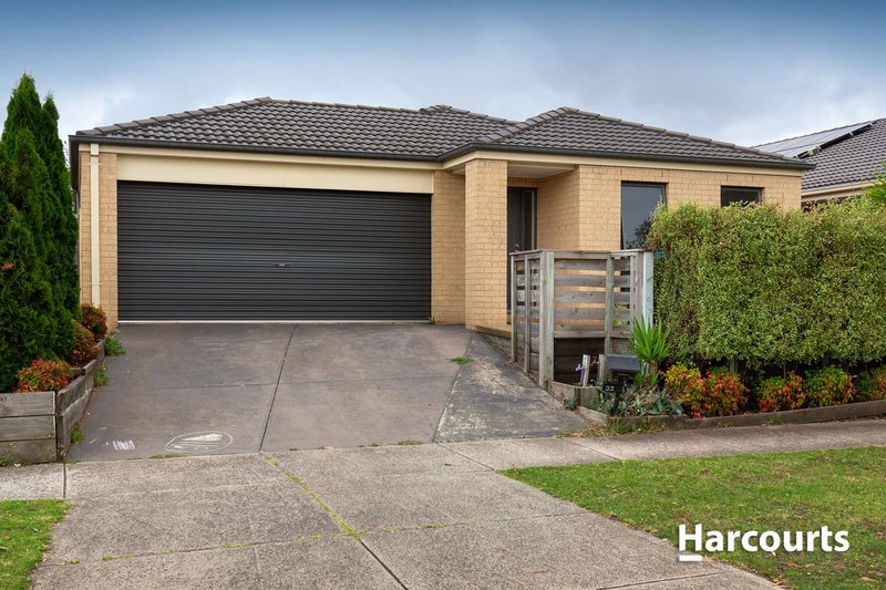 32 Ardent Crescent, Cranbourne East VIC 3977