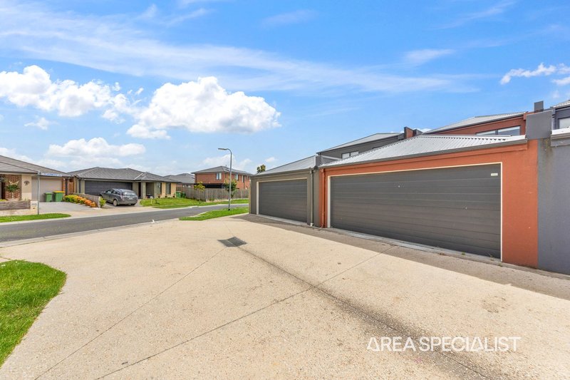 Photo - 32 Armidale Drive, Pakenham VIC 3810 - Image 17