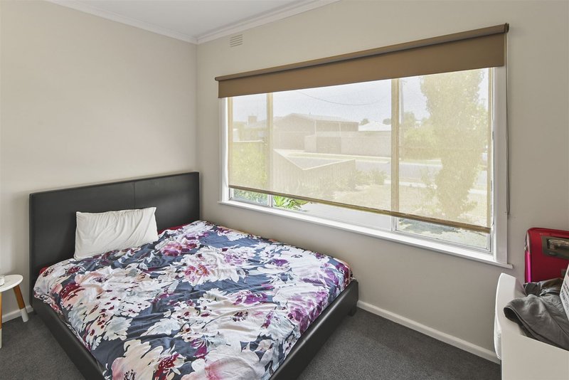 Photo - 32 Arnott Street, Horsham VIC 3400 - Image 11