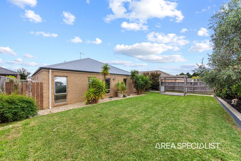 Photo - 32 Arthur Phillip Drive, Pakenham VIC 3810 - Image 20