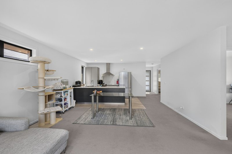 Photo - 32 Athena Drive, Risdon Vale TAS 7016 - Image 3