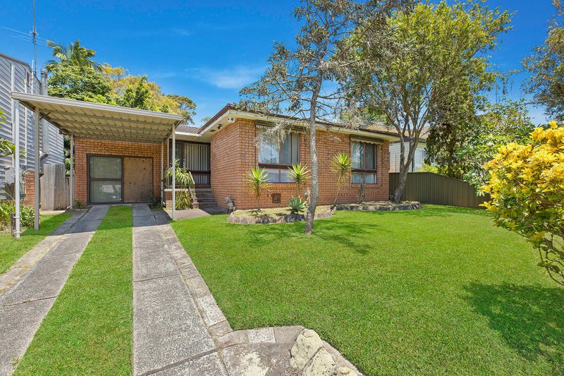 32 Audie Parade, Berkeley Vale NSW 2261