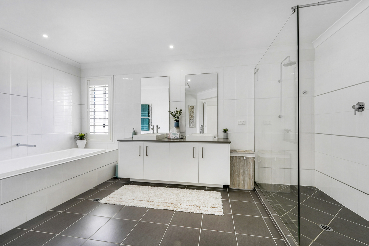 4-bedroom house at 32 Augusta Parade, North Lakes, QLD 4509, , Queensland