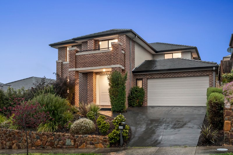 32 Baddeley Circuit, Croydon VIC 3136