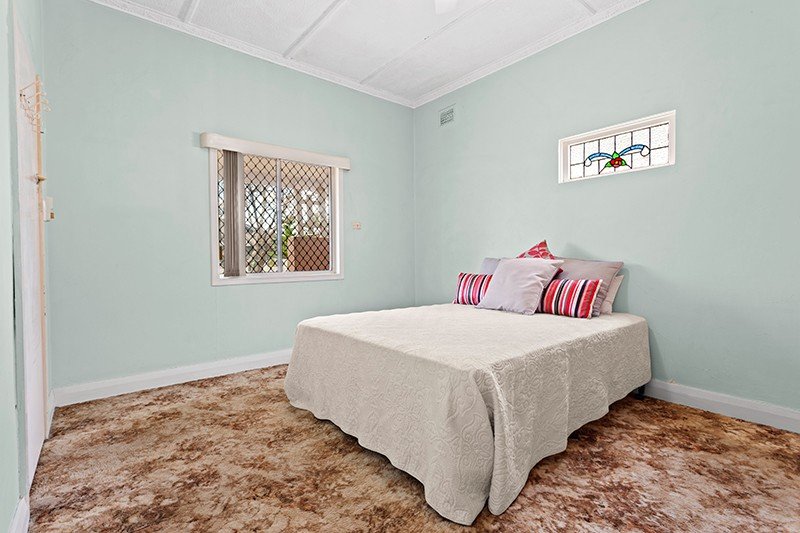 Photo - 32 Badham St , Merrylands NSW 2160 - Image 4