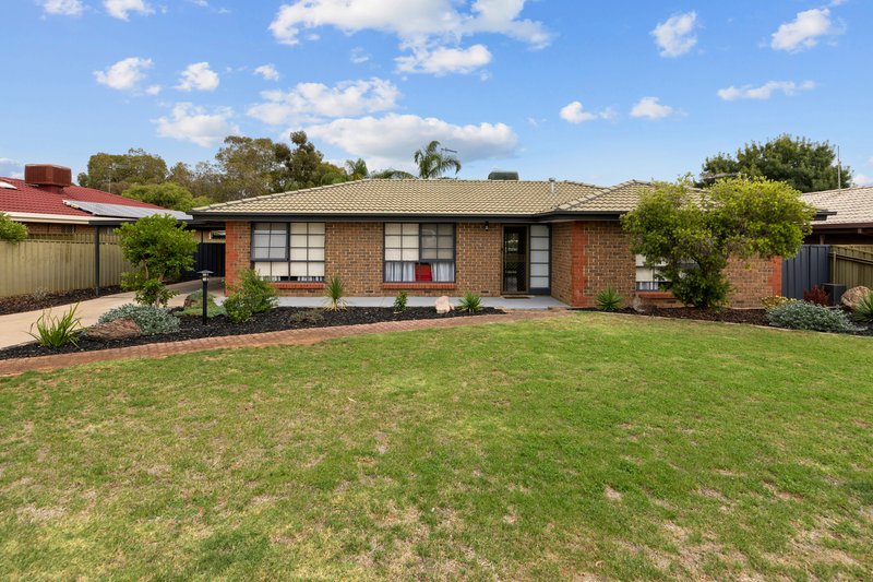 32 Baldina Crescent, Craigmore SA 5114