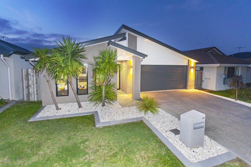 32 Ballyalla Crescent, Warner QLD 4500