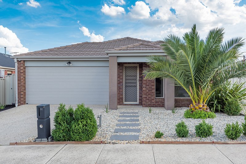 32 Ballybunion Avenue, Craigieburn VIC 3064