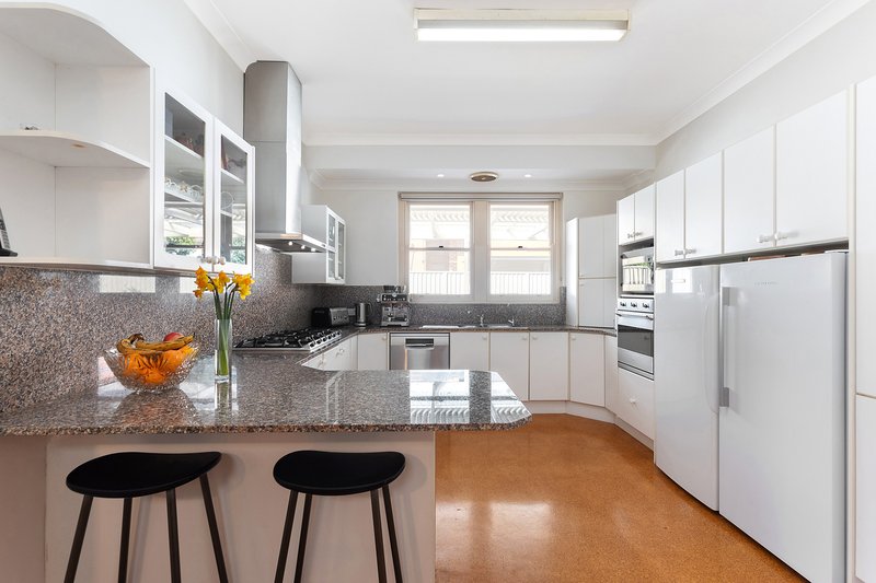 Photo - 32 Balmoral Street, Waitara NSW 2077 - Image 3