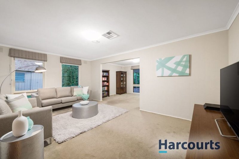 Photo - 32 Bambara Street, Wantirna VIC 3152 - Image 2