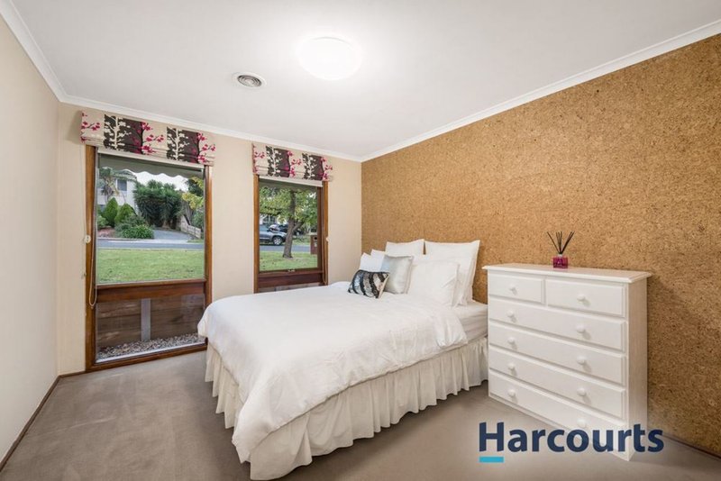 Photo - 32 Bambara Street, Wantirna VIC 3152 - Image 9