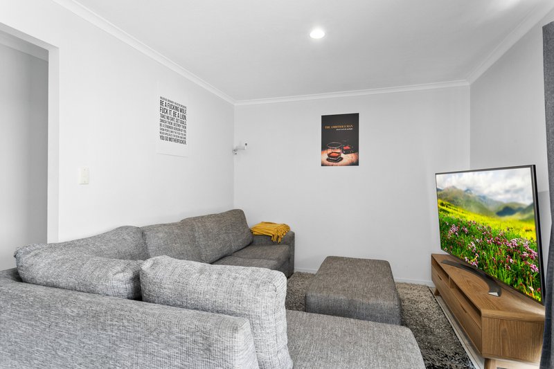 Photo - 32 Bancroft Terrace, Deception Bay QLD 4508 - Image 2