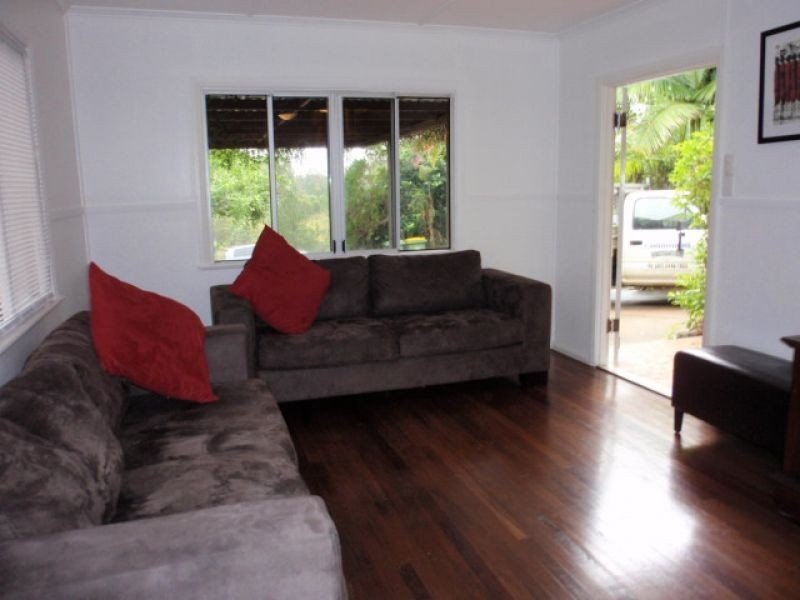 Photo - 32 Bath Terrace, Gympie QLD 4570 - Image 2