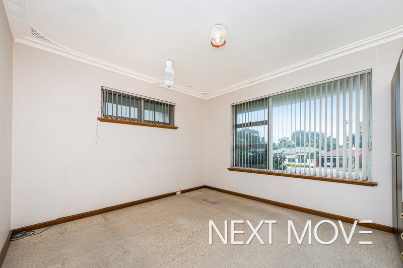 Photo - 32 Bawdan Street, Willagee WA 6156 - Image 10