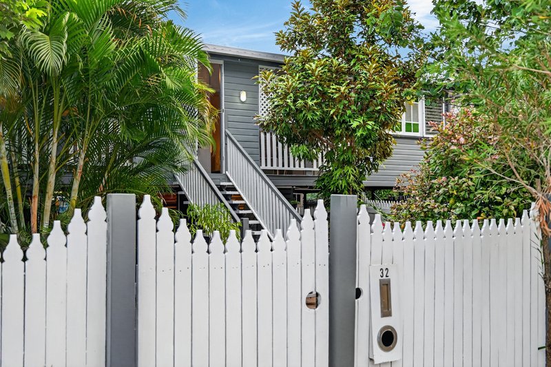 Photo - 32 Bayswater Terrace, Hyde Park QLD 4812 - Image 2