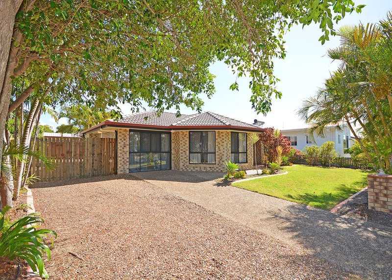 32 Beach Drive, Burrum Heads QLD 4659