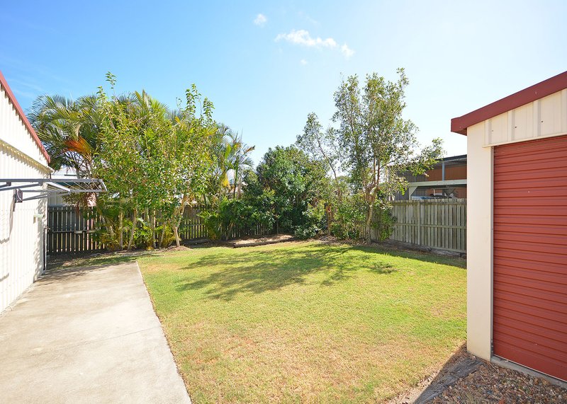 Photo - 32 Beach Drive, Burrum Heads QLD 4659 - Image 19