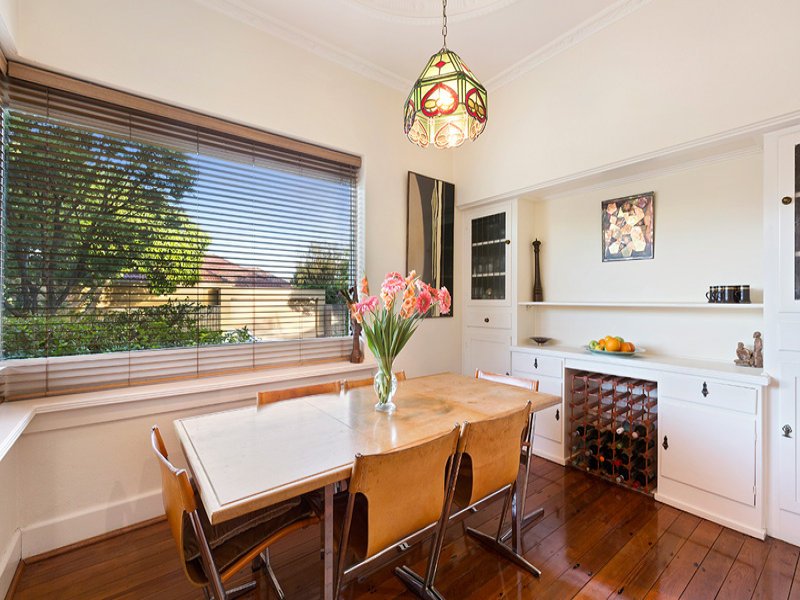 Photo - 32 Beauville Avenue, Murrumbeena VIC 3163 - Image 4